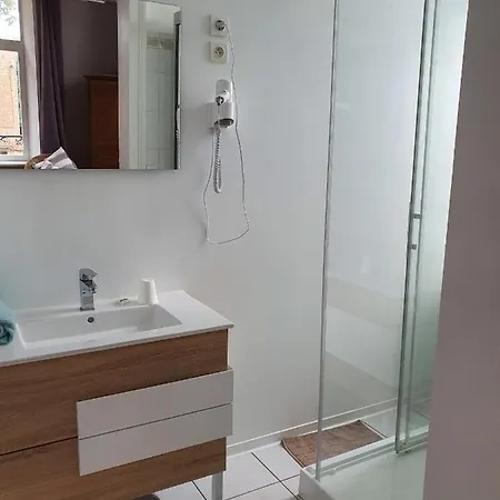 D'hotes Des Rouets فندق مبيت وإفطار 4*