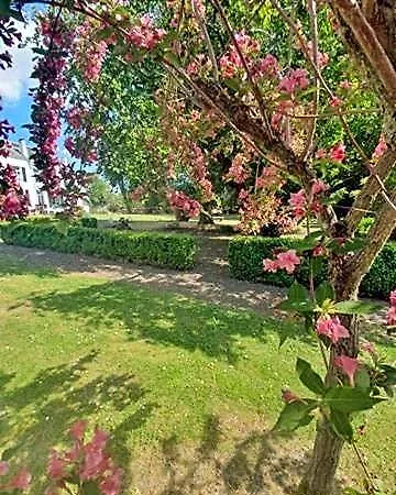 D'hotes Des Rouets Bed & Breakfast Fourmies